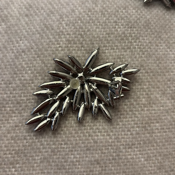 The Roxie Collection Earring Cuffs - Picture 2 of 3